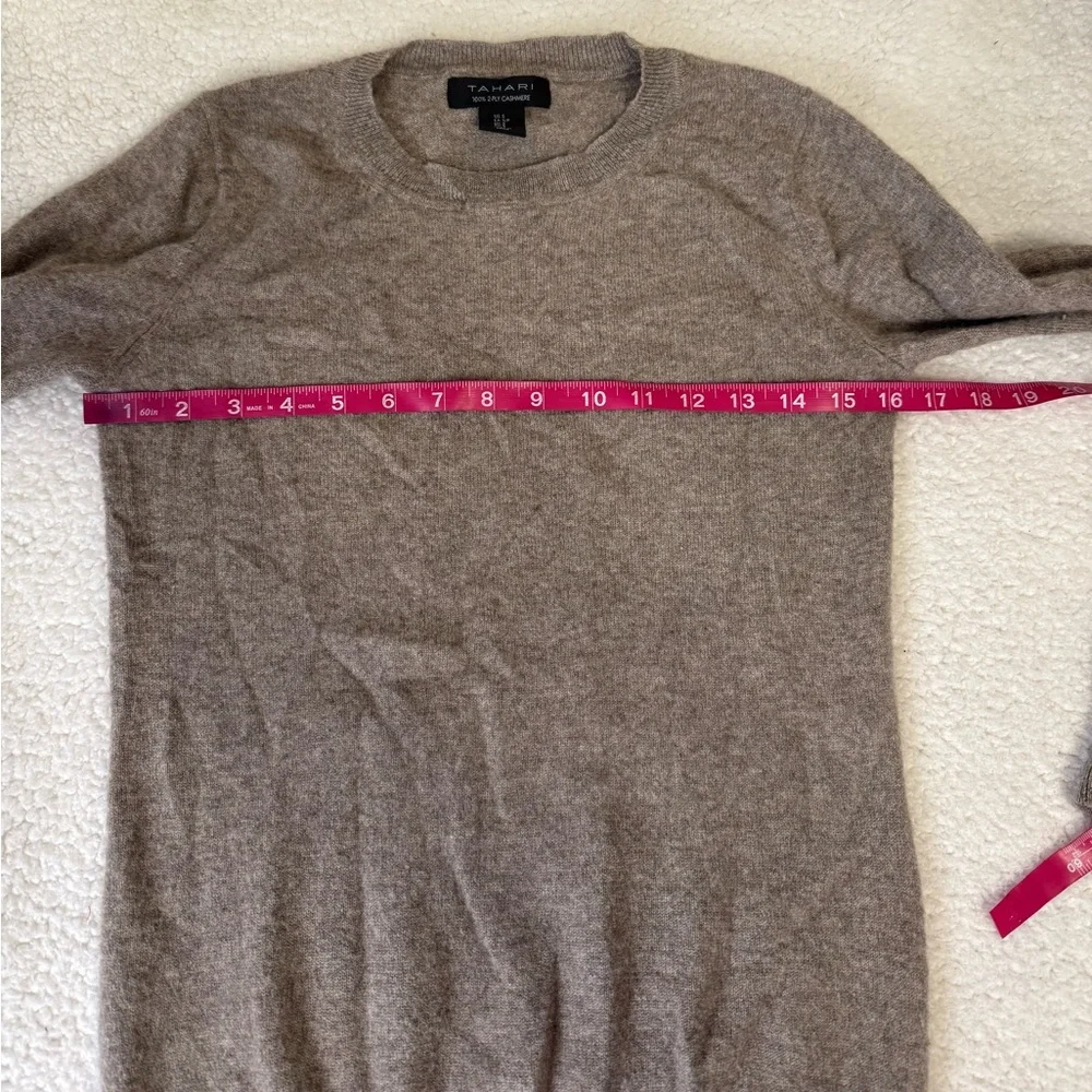Tahari cashmere sweater small - Picture 4 of 7